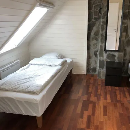 Goohouse 8 Penzion Bergen